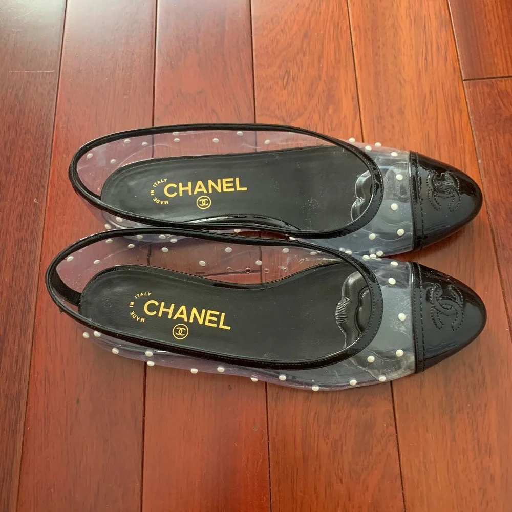 CHANEL PVC serial#GO2819 clear balerina flats 37 1/2 with Pearl Polka Studs-used